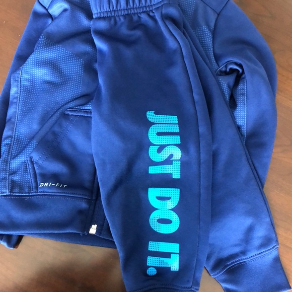 Nike boys set - Picture 3 of 5